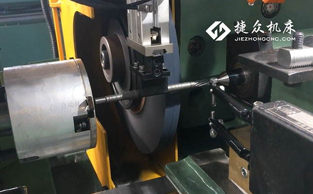 桁架上下料機(jī)器人